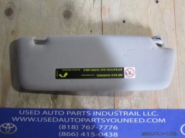 Volkswagen - Sunvisor - Sun visor - 8E0972763